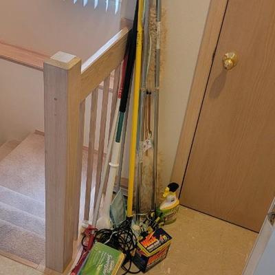 Miscellaneous cleaning items