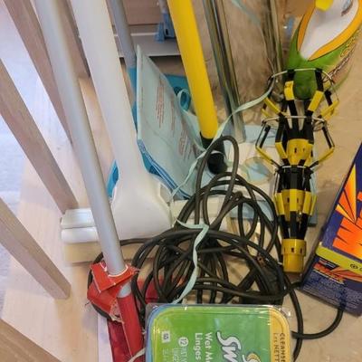 Miscellaneous cleaning items