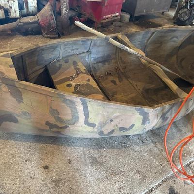 8 foot wooden camouflage canoe with access