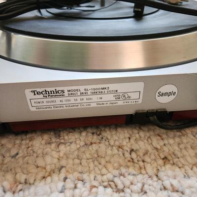 Technics Panasonic Direct Drive Sl-1500K2 Quartz Turntable Runs