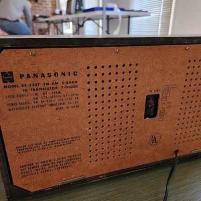 Panasonic Radio FM-AM Model RE-7257 Tested Working