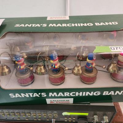Mr Christmas Santa's Marching Band Tested