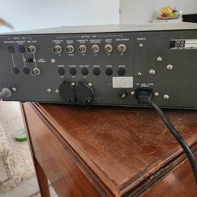 Leader Lcg-400 Ntsc Pattern Generator Powers up