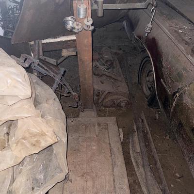 Antique scale