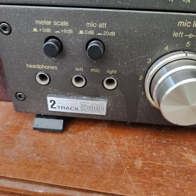 Technics Reel to Reel RS-1500US Powers up Rosewood Sides