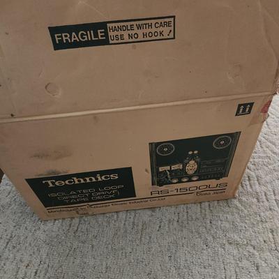 Technics Reel to Reel RS-1500US Powers up Rosewood Sides