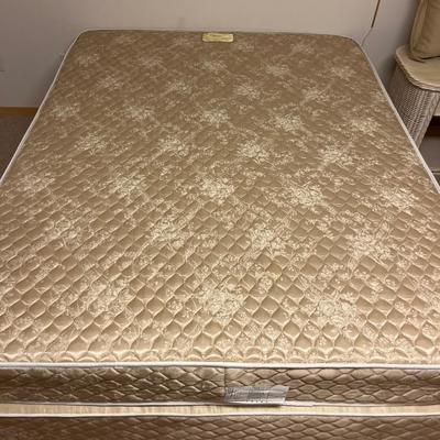 Queen mattress/boxspring & frame