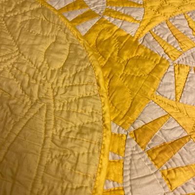 Gorgeous yellow/gold hand stitched quilt