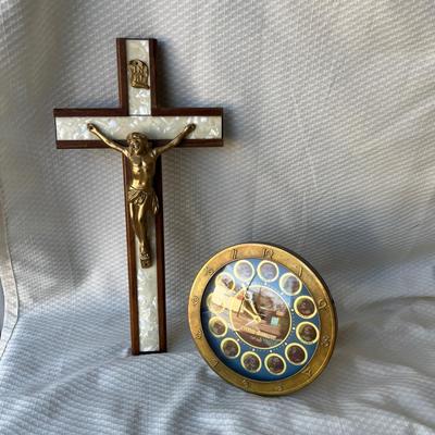 Lot 107 Antique religeous items