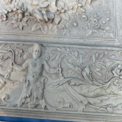 Lot 113 Incolay Carved jewelry box