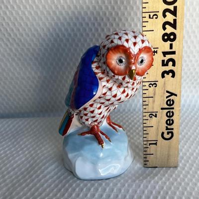 Lot 114 Herend Pottery Fishnet Owl