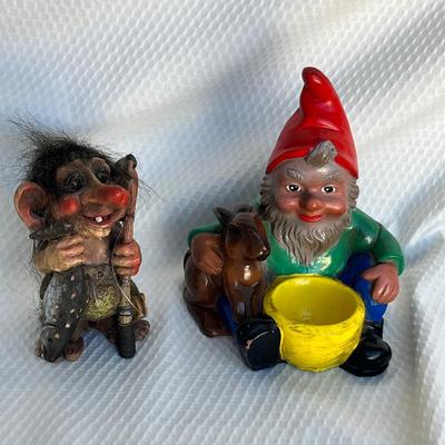 Lot 122 Gnomes