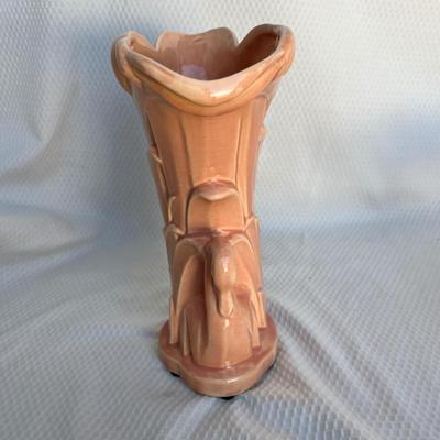 Lot 131 Mc Coy Pink Swan vase