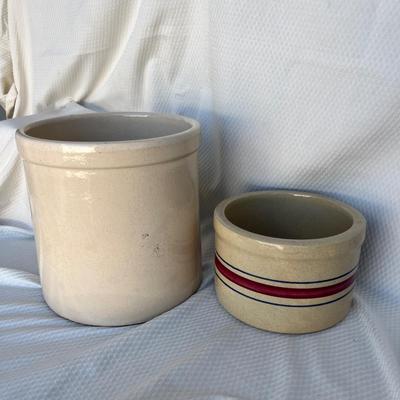 Lot 146 Small Crocks
