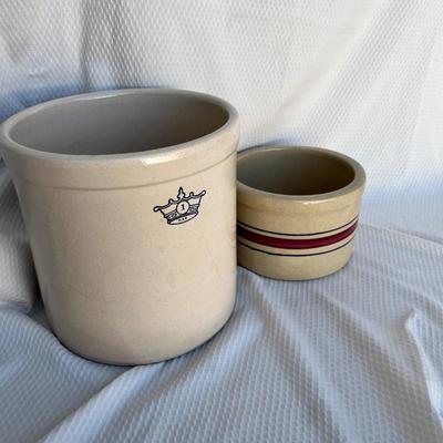 Lot 146 Small Crocks