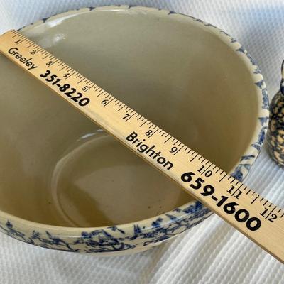Lot 153 Spongeware Crock pieces