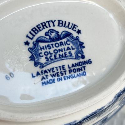 Lot 174 Liberty Blue Gravy boat & liner