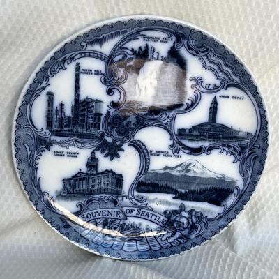 Lot 176 Blue souvenir china