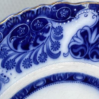 Lot 17 Flow Blue & Mulberry plates