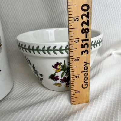 Lot 178 Portmerion Botanic Garden pieces
