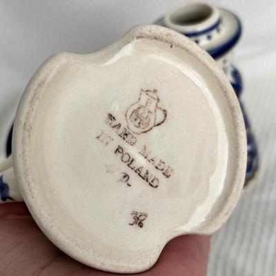 Lot 181 Polish Pottery Candles