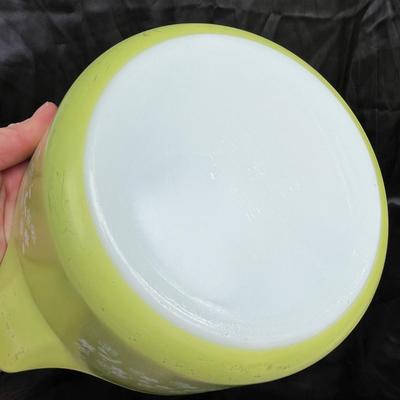 Lot 186 Pyrex Crazy Daisy lot