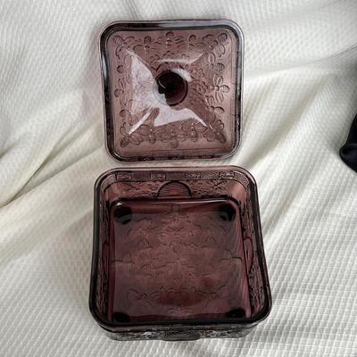 Lot 202 Tiara Amethyst Honey box