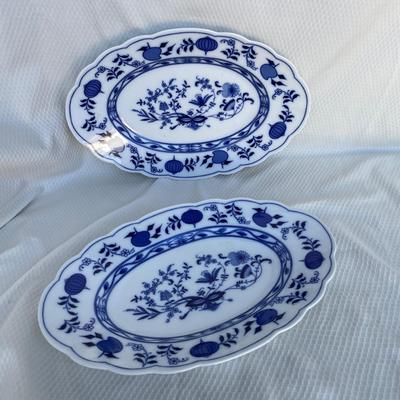 Lot 170 Blue Onion Platters