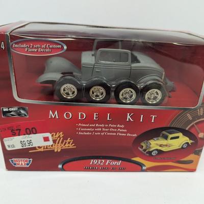 Motor Max 1932 Ford Coupe American Graffiti 1/24 Car Kit