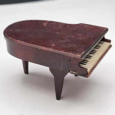 Vintage Germany Wood Dollhouse Furniture