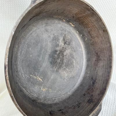 Lot 238 Number 8 deep skillet