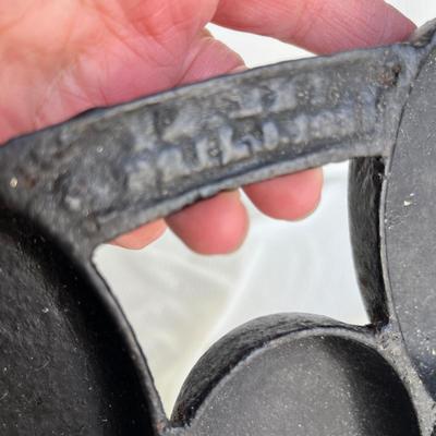 Lot 243 Cast Iron baker