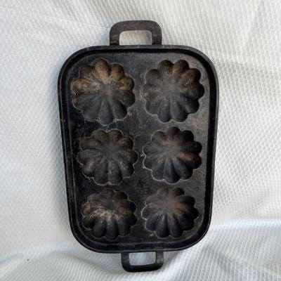 Lot 244 Cast Iron Baker