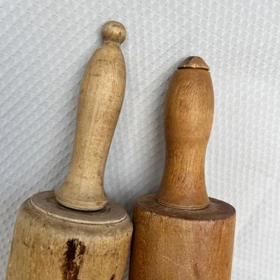 Lot 261 Antique Rolling Pins