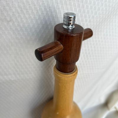 Lot 265 Rolling pin & Pepper mill