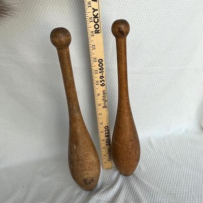 Lot 267 Juggle batons