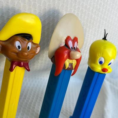 Lot 276 Pez dispensers Lot #1