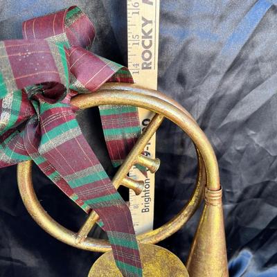 Lot 288 Horn Candle Display