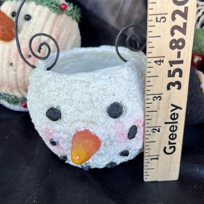 Lot 289 Snowman Decor
