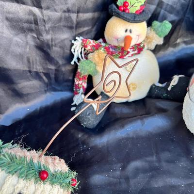 Lot 289 Snowman Decor