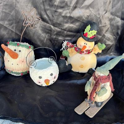 Lot 289 Snowman Decor