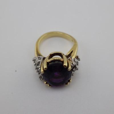 18k Gold Amethyst and Diamond Ring