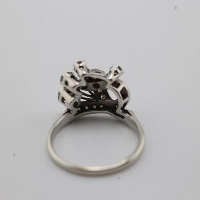 14-18k White Gold Diamond Ring