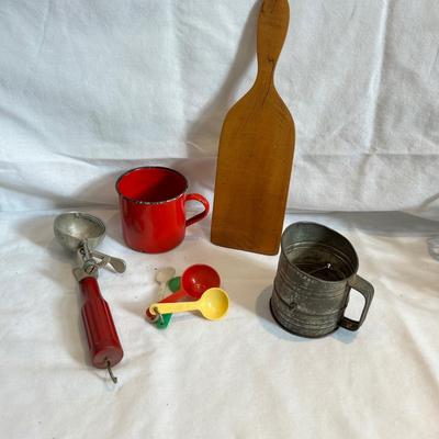 Milk Pail, Pelouze Scale & More Quality Vintage Kitchen Tools (LR-MK)