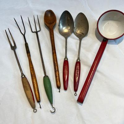 Milk Pail, Pelouze Scale & More Quality Vintage Kitchen Tools (LR-MK)
