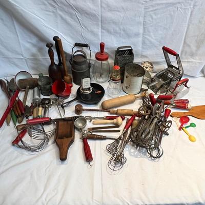 Milk Pail, Pelouze Scale & More Quality Vintage Kitchen Tools (LR-MK)