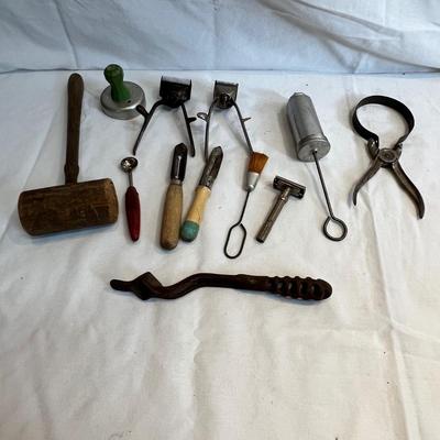 Milk Pail, Pelouze Scale & More Quality Vintage Kitchen Tools (LR-MK)