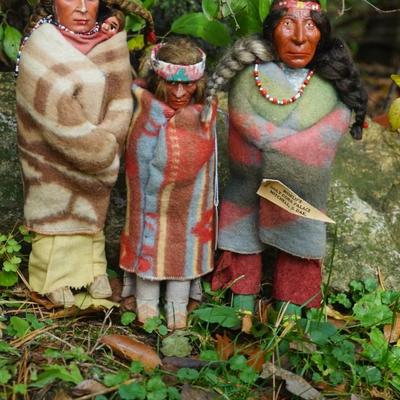 GROUPING OF POPULAR SKOOKUM DOLLS OF THE EARLY 20TH CENTURY. -ORIGINAL