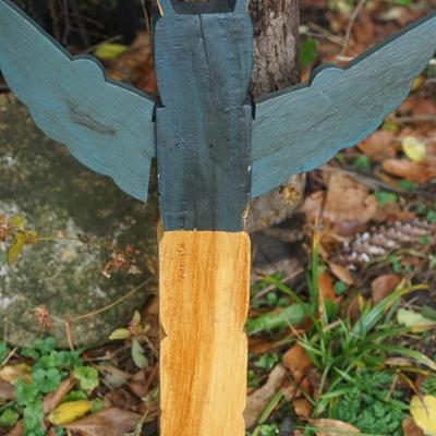 EXCELLENTWELL CRAFTED TOTEM POLE OF 12" SIGNED LAMBERT