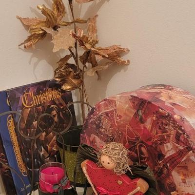 Misc holiday with shelf